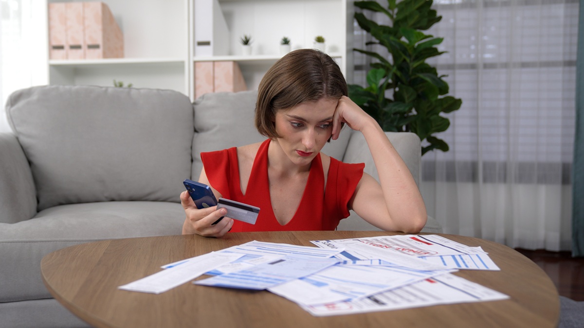 為錢煩惱恐傷心！研究：經濟壓力讓心臟...