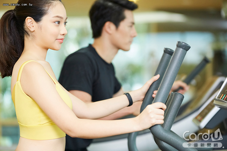 外溢保單保費年飆61%　新契約突破400億元