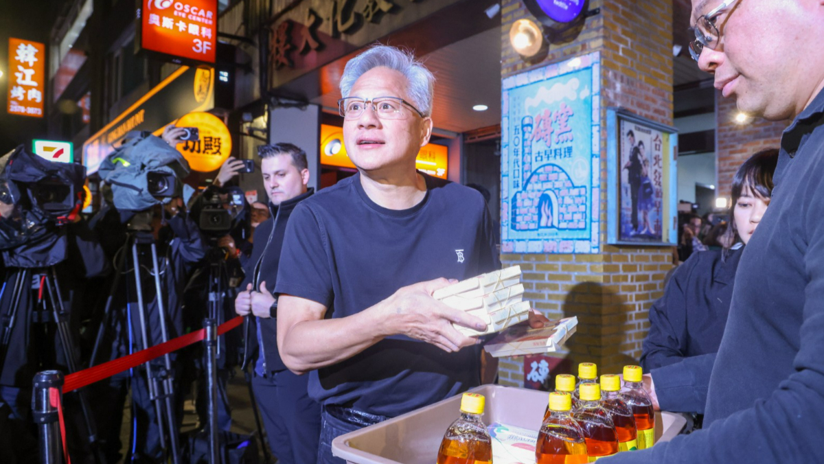 輝達股價近期卡卡? 　謝金河：看起來中國AI沒有贏美國AI！